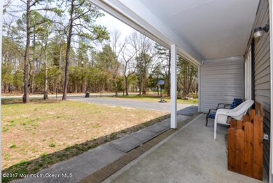 33 Larrabee Blvd, Howell, NJ 07731 - photo 4