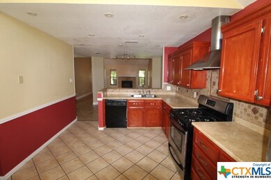 1002 Creek St, Copperas Cove, TX 76522 - photo 4