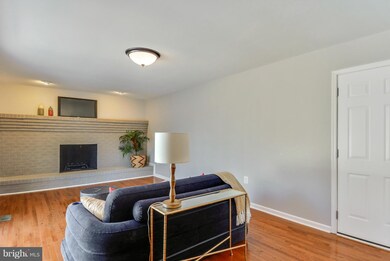 6994 Beachmont Dr, Sykesville, MD 21784 - photo 6