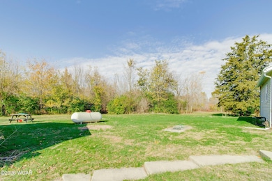 25-web-or-mls-2025 11 03 - 663NMcClureRd