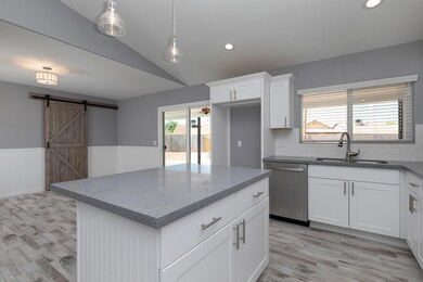 3113 N Verano Ct, Chandler, AZ 85224 - photo 7