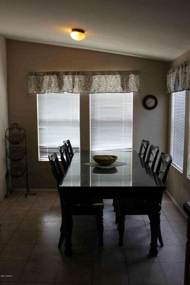 spring dinning room