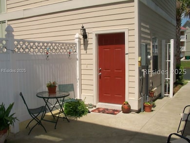 82 Cassandra Ln unit C, Bluffton, SC 29910 - photo 2