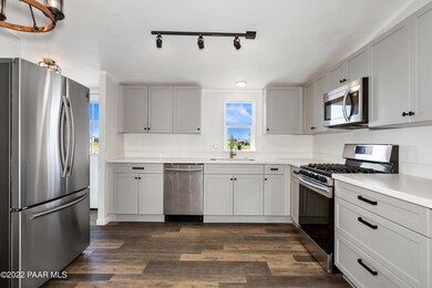 1125 W Ranch House Rd, Paulden, AZ 86334 - photo 5