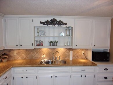 327 Mcknight St, Asheboro, NC 27203 - photo 7