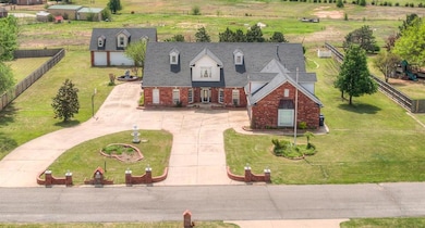 13216 SW 10th St, Yukon, OK 73099 - photo 5