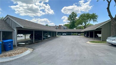 8135 Monrovia St, Lenexa, KS 66215 - photo 5