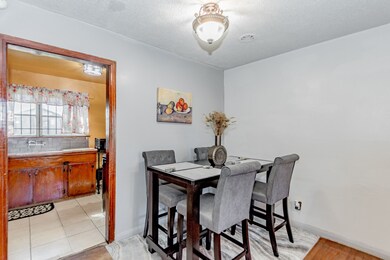 7030 Peyton St, Houston, TX 77028 - photo 5