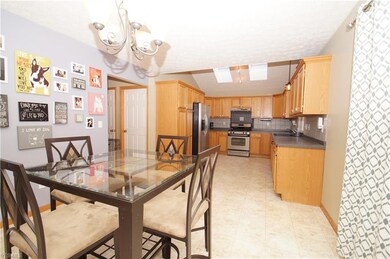 eat in kitchen