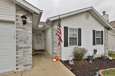 130 Pickett Ridge Ct, Kirbyville, MO 65679 - photo 3