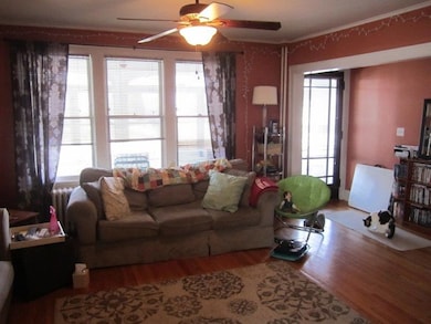 64 Pinewood Ave, Albany, NY 12208 - photo 3