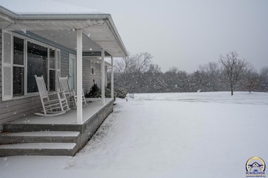 13223 Blue Mound Rd, Valley Falls, KS 66088 - photo 3