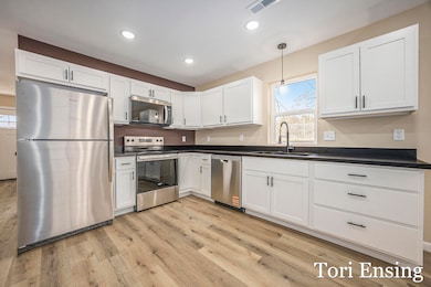 908 Moulton St, Belding, MI 48809 - photo 3