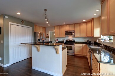 Kitchen w/Pantry
