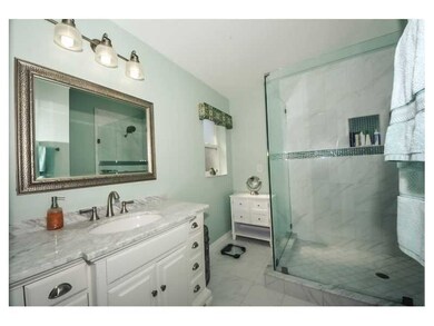 Master Bath/Spa.