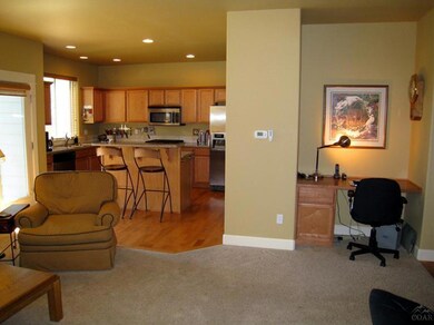 20025 Mcclellan Rd, Bend, OR 97702 - photo 5