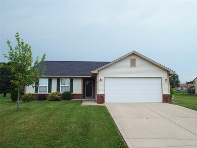 822 E Skaggs Ct, Greensburg, IN 47240 - photo 2