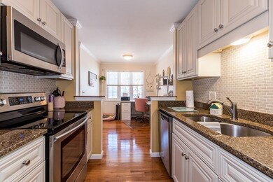 27 Laurelwood Dr unit 27, Hopedale, MA 01747 - photo 5