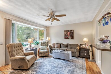 1316 Mark Twain Dr, Lansing, MI 48911 - photo 4