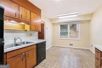 4304 Lindsey Way NE, Roswell, GA 30075 - photo 7