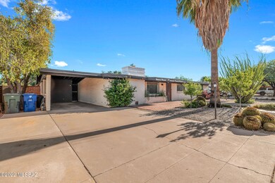 Expansive concrete driveway