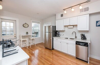 536 E 3rd St unit 3, Boston, MA 02127 - photo 5