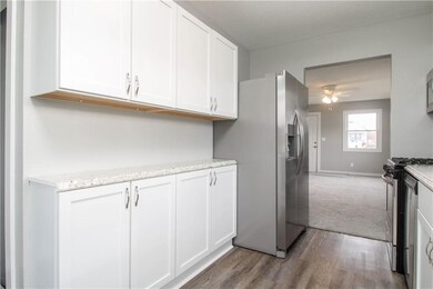 800 E 21st Ct, Des Moines, IA 50317 - photo 6