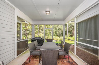 Screened Porch 2