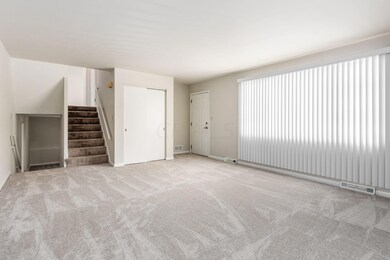 [007] 6102 Karl Rd, Columbus, O