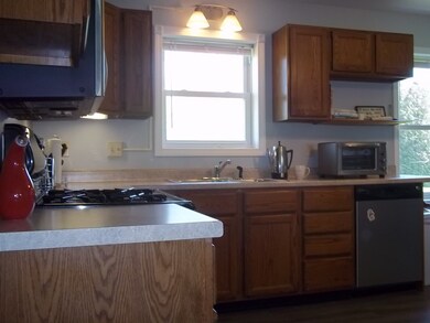 35 Clyde Allen Dr, Saint Albans, VT 05478 - photo 4