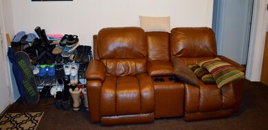 2111 W College (4)