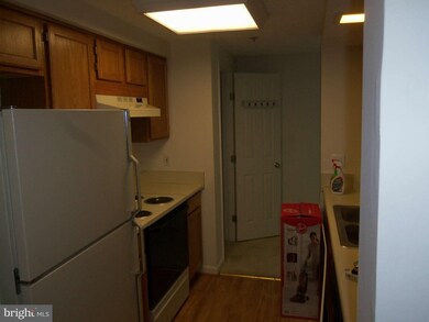 3570 Sherbrooke Cir unit 7-103, Woodbridge, VA 22192 - photo 7