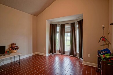 631 Red Fern Rd-12
