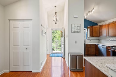 Foyer/Kitchen
