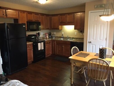 336 Gentry Ln, Mount Washington, KY 40047 - photo 3