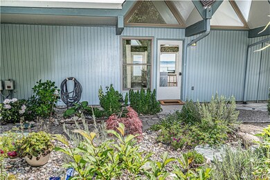 9909 SW 123rd Place, Vashon, WA 98070 - photo 6