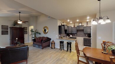 781 Oxfordshire St, El Paso, TX 79928 - photo 5