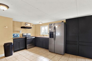 838 County Road 925b, Alvin, TX 77511 - photo 5