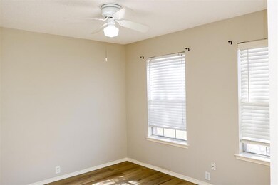 916 Greenbend Dr, Denton, TX 76210 - photo 6