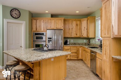 8917 Little Brook St, Anchorage, AK 99507 - photo 4