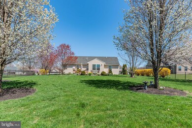 663 Franklin Square Dr unit 63, Chambersburg, PA 17201 - photo 7