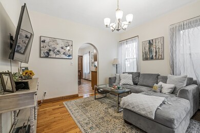 422 Hanover St unit 3, Boston, MA 02113 - photo 3