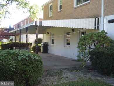 434 Macoby St, Pennsburg, PA 18073 - photo 2