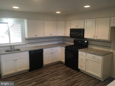 131 Maple Ave, Dublin, PA 18917 - photo 5