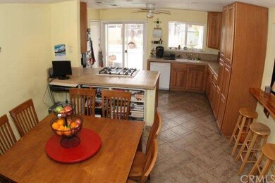 Eat In Kitchen!