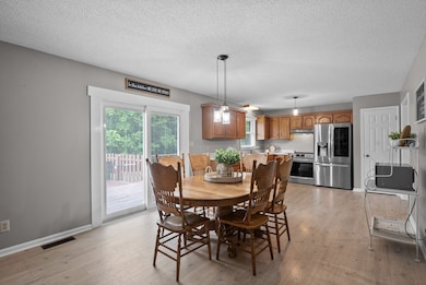 2430 Underwood Rd, Cunningham, TN 37052 - photo 2