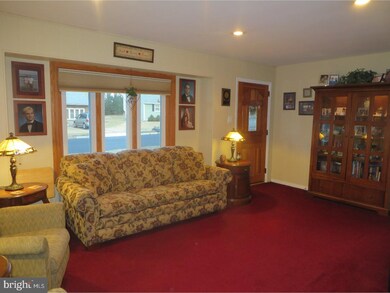 811 Drexel Ave, Delran, NJ 08075 - photo 4