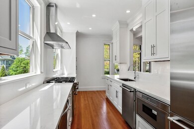 35 Page Rd unit 2, Newton, MA 02460 - photo 6