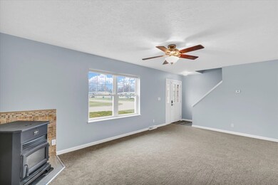2302 Pheasant Ridge Rd, Mahomet, IL 61853 - photo 7