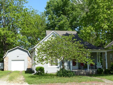 2020 N Prospect Ave (2)